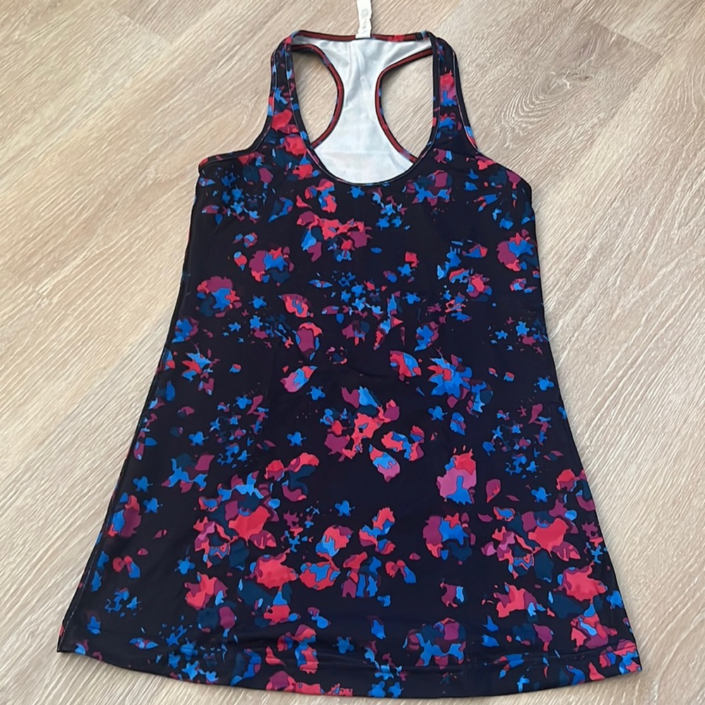 Lululemon razor tank top | size 6